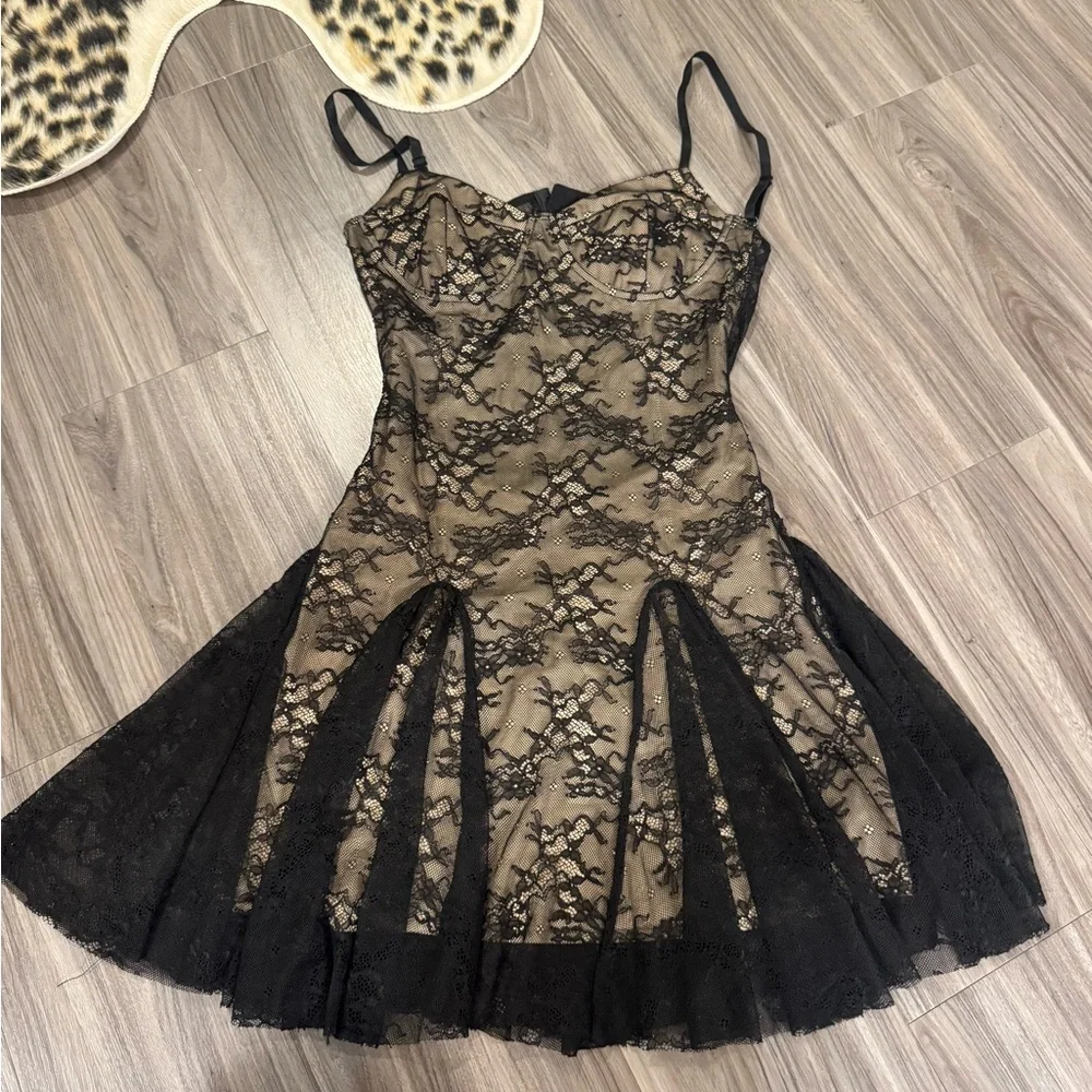 Lace super down dress - Picture 1 of 2